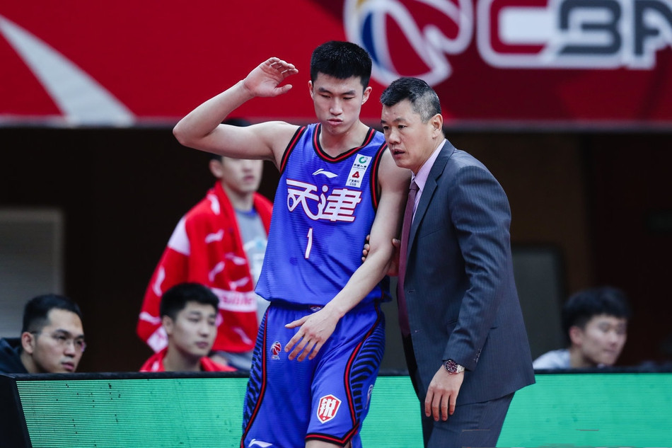 关于里程碑夜！亚特兰大更衣室发声，CBA常规赛今晚刷纪录，赛场秩序良好，球探报告显示潜力的信息